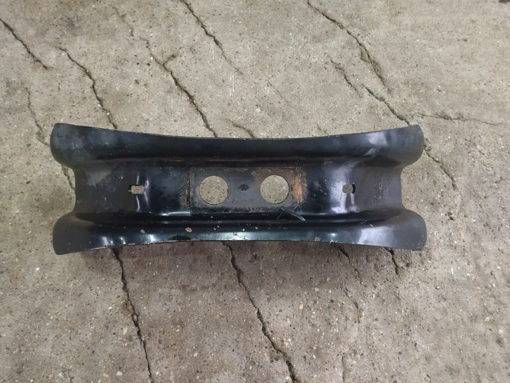 траверса рамы передняя б/у \ выработка - 2